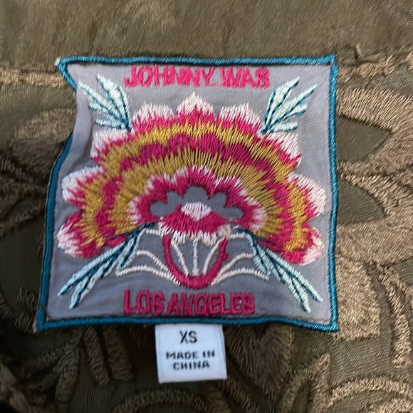 Johnny Was Womens XS blouse Olive green Velvet Embroidered swing vneck - Picture 7 of 9